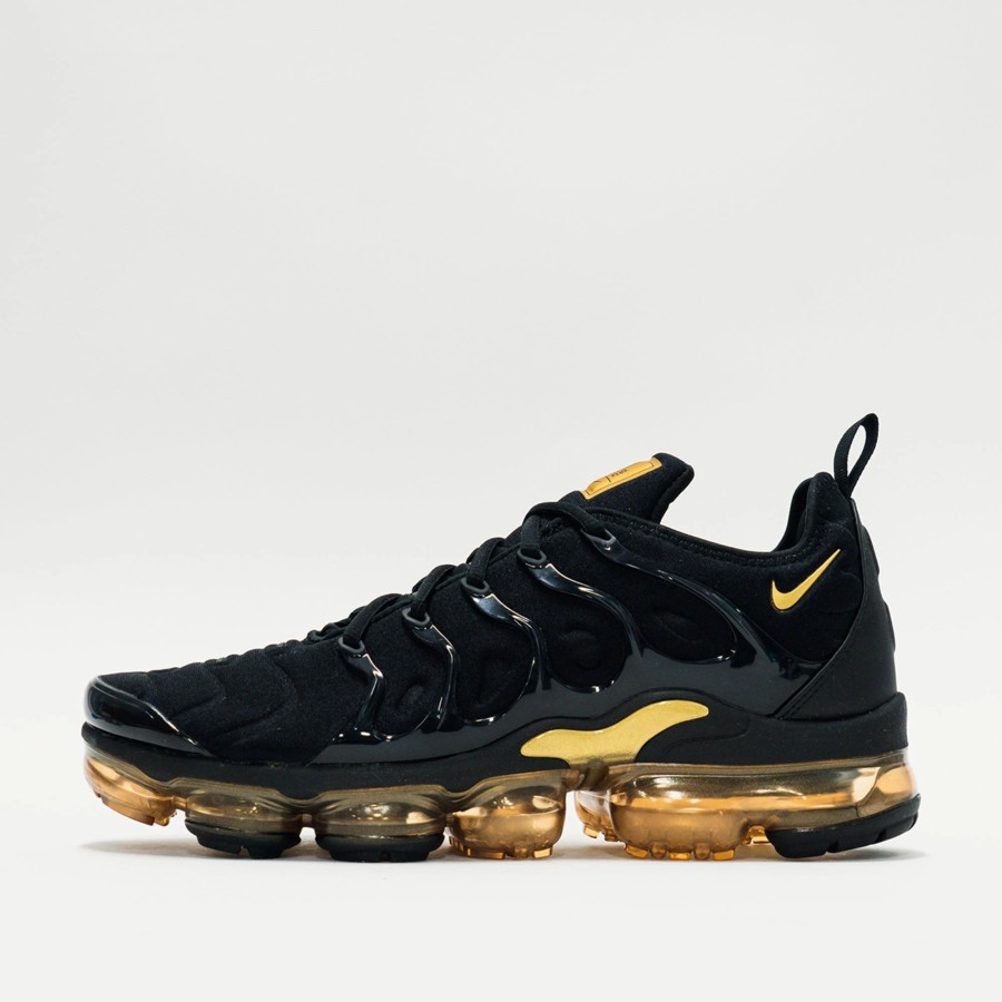 Sneakers | * Nike Air Vapormax Plus Black/Metallic Gold