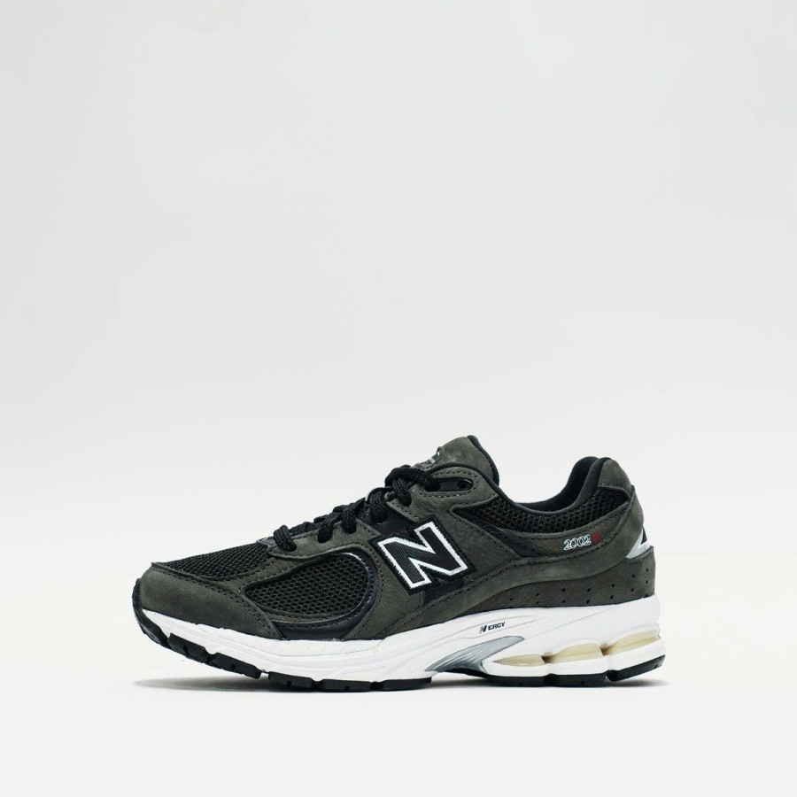 Big Kids | * New Balance 2002R (Big Kids) Black/Grey